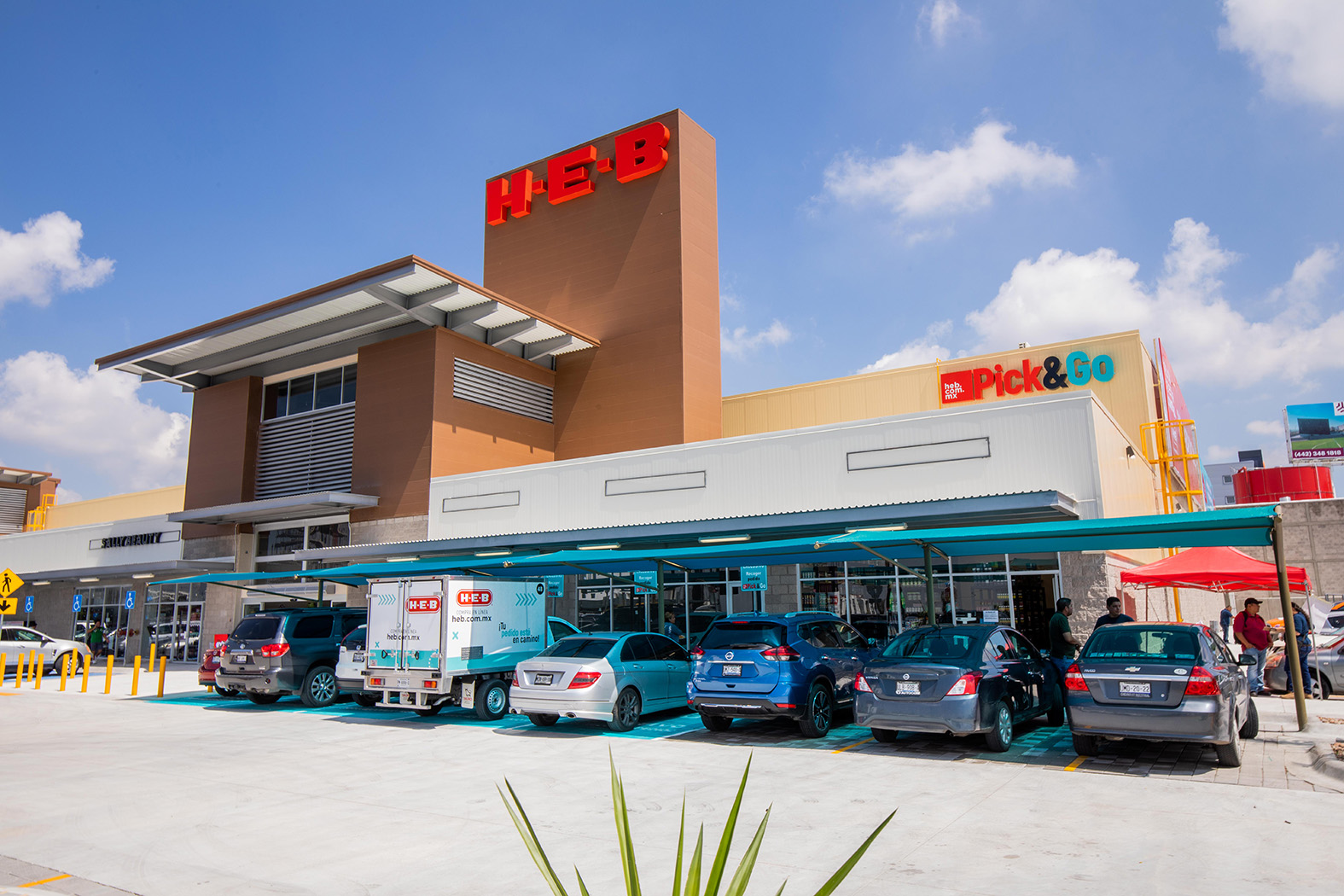 HEB Fortalece Su ECommerce Con Nuevo Sistema De Almacenes - Retailers